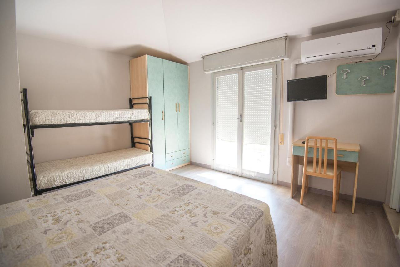 Hotel Avenusta Viserba Di Rimini Eksteriør billede